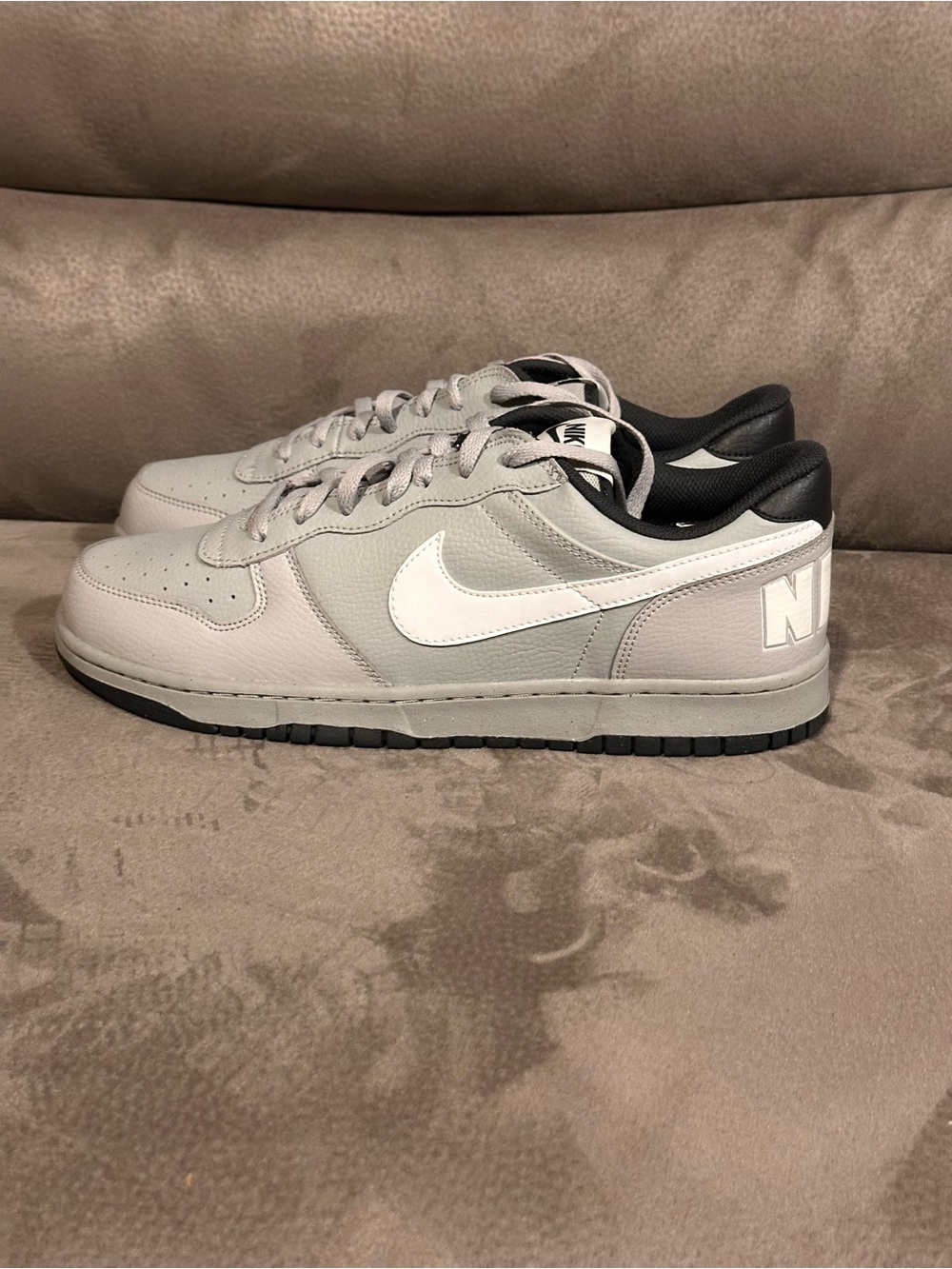 New Nike Big Low Men's Size 12 Shoes Light Smoke Grey/Anthracite/Summit White